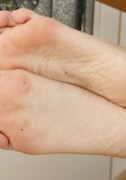 Alina West sucks on her toes, Alina West (ali106) ATK Galleria: Alina West (Alina West sucks on her toes)