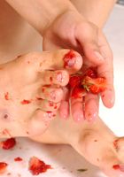 Bella in footfetish, Bella (bel010) ATK Petites: Bella (Bella in footfetish)