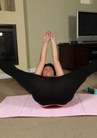 Hairy MILF Desiree does some yoga, Desiree (des049) ATK Archives: Desiree (Hairy MILF Desiree does some yoga)