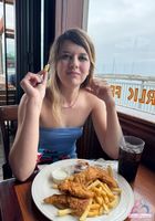 ATK Girlfriends: Dez Hansen (ATK Girlfriends Dez Hansen Photo Set)