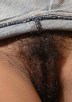Holly in exotic and hairy, Holly (hol025) ATK Natural & Hairy: Holly (Holly in exotic and hairy)