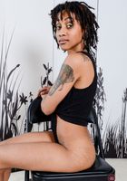 Indie shows off her spectacular exotic bush, Indie Cass (ind011) ATK Natural & Hairy: Indie Cass (Indie shows off her spectacular exotic bush)