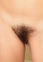 All natural Mollee pees from her bush, Mollee (mol025) ATK Archives: Mollee (All natural Mollee pees from her bush)