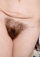 Hairy MILF Nina spreads her bush, Nina Swiss (nin020) ATK Natural & Hairy: Nina Swiss (Hairy MILF Nina spreads her bush)